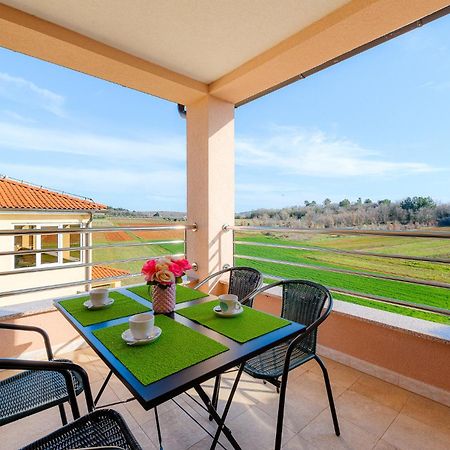 Stancija Amorozo 5 - Apartment N. 7 Пореч Экстерьер фото