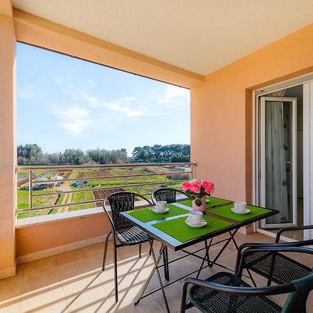 Stancija Amorozo 5 - Apartment N. 7 Пореч Экстерьер фото