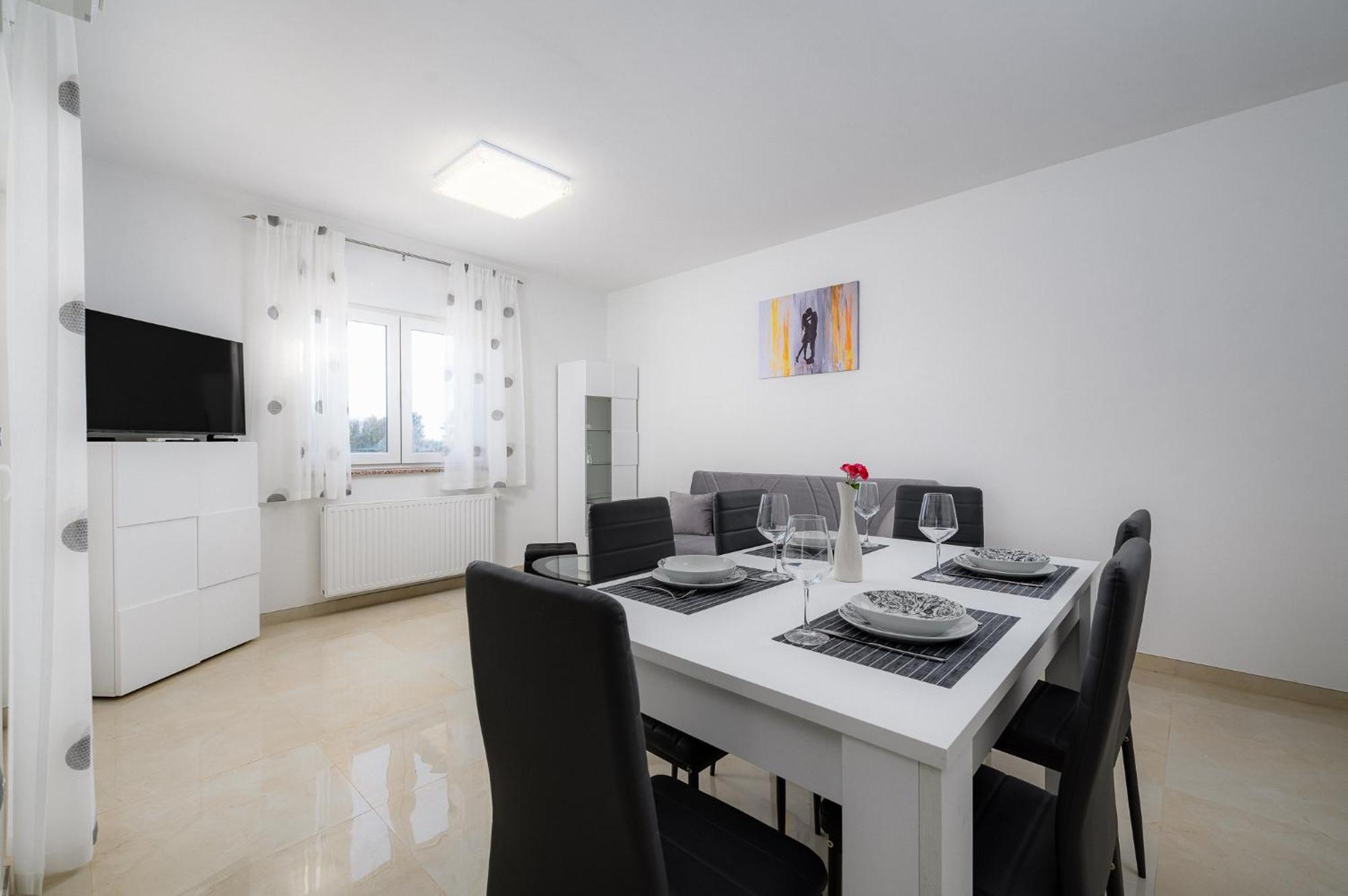 Stancija Amorozo 5 - Apartment N. 7 Пореч Экстерьер фото