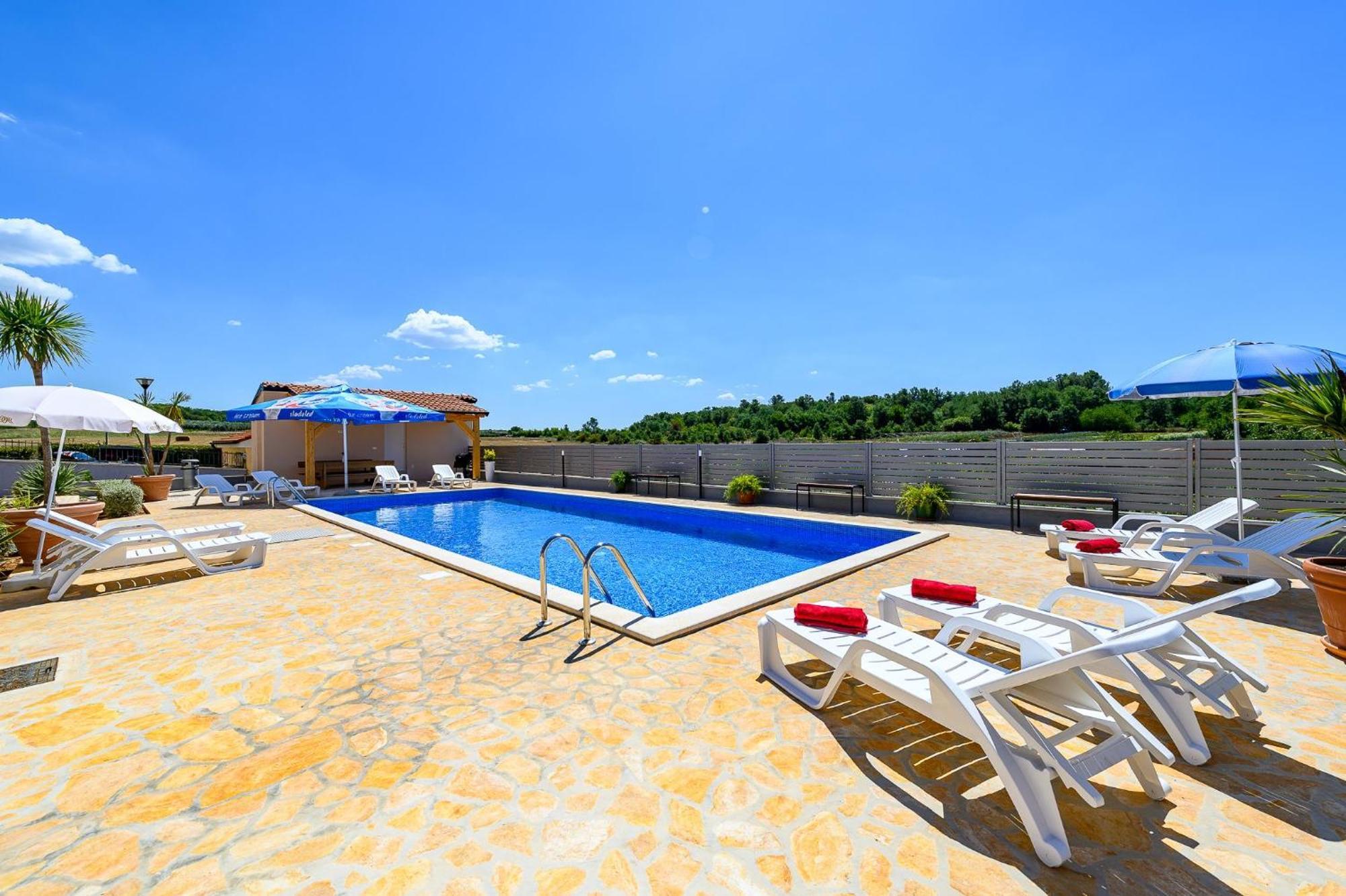 Stancija Amorozo 5 - Apartment N. 7 Пореч Экстерьер фото
